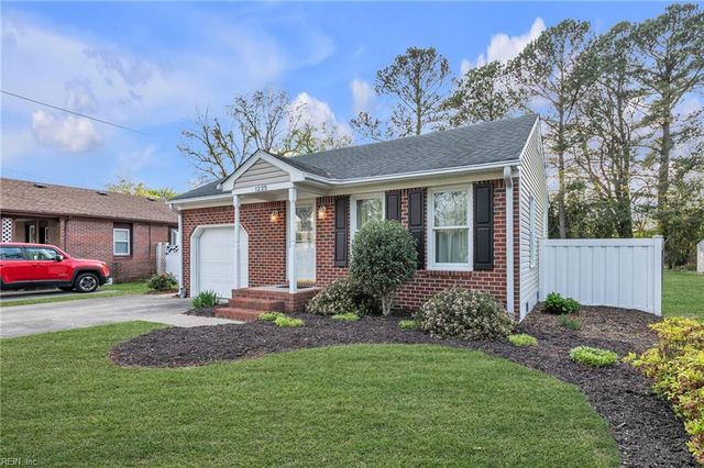1225 Hawthorne DR, Chesapeake, VA 23325