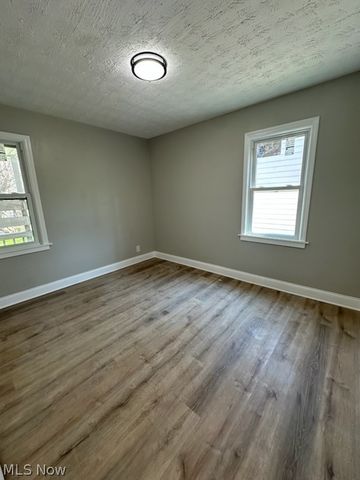 20605 Hansen Road, Maple Heights, OH 44137