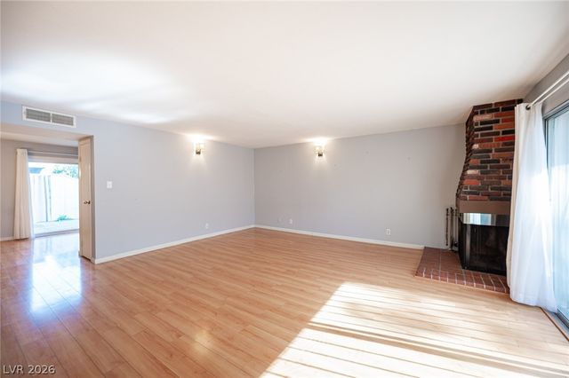 618 Rolling Green Drive, Las Vegas, NV 89169