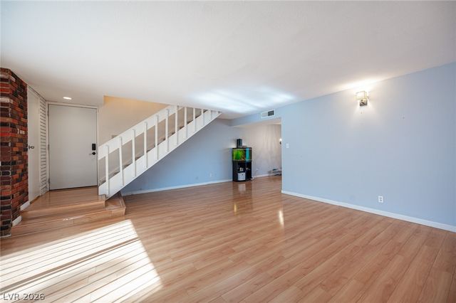 618 Rolling Green Drive, Las Vegas, NV 89169