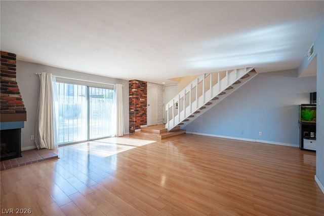 618 Rolling Green Drive, Las Vegas, NV 89169