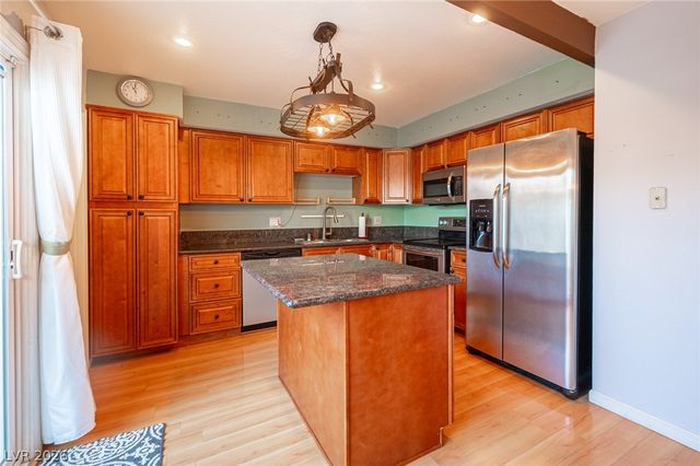 618 Rolling Green Drive, Las Vegas, NV 89169