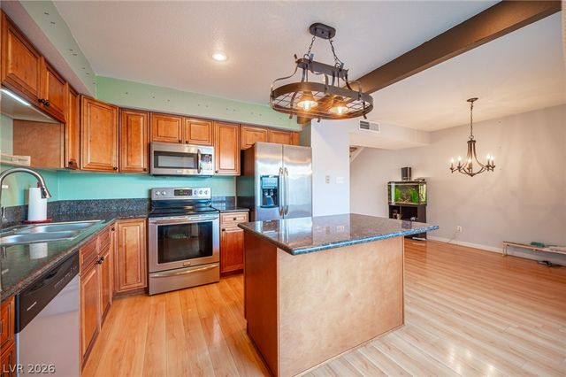 618 Rolling Green Drive, Las Vegas, NV 89169