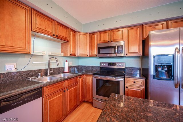 618 Rolling Green Drive, Las Vegas, NV 89169