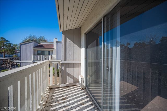 618 Rolling Green Drive, Las Vegas, NV 89169