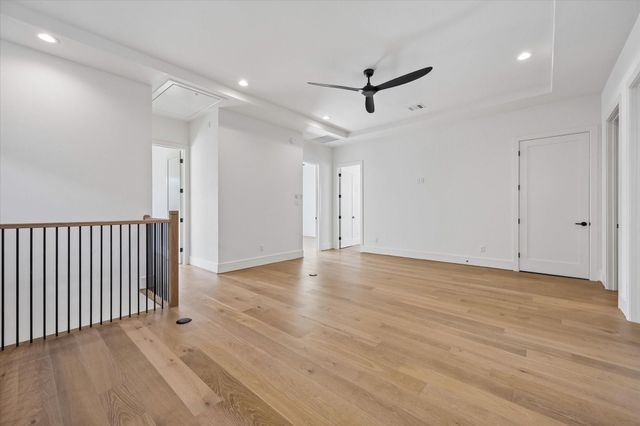 335 Harvard Street, Houston, TX 77007
