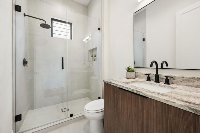 335 Harvard Street, Houston, TX 77007