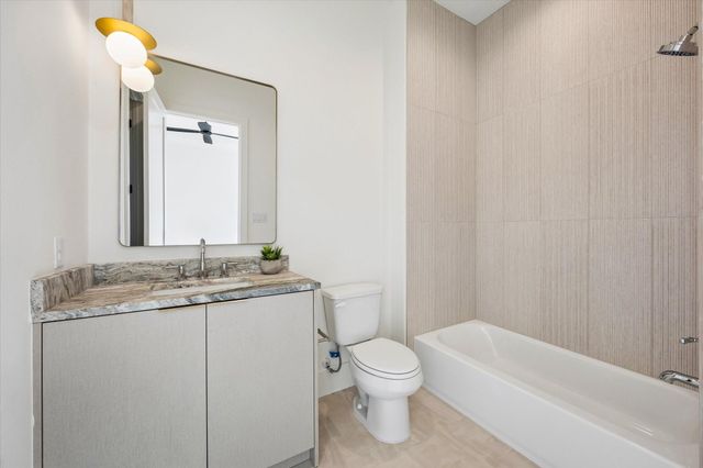 335 Harvard Street, Houston, TX 77007