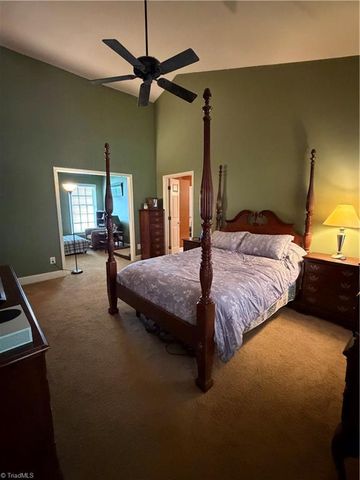 2194 Benwicke Drive, Pfafftown, NC 27040