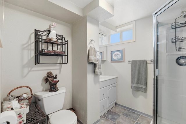 4918 N Lincoln St, Spokane, WA 99205