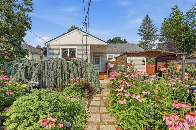 4918 N Lincoln St, Spokane, WA 99205