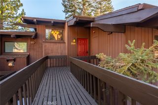 221 Canyon Blvd 206, Mammoth Lakes, CA 93546