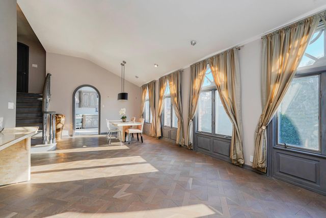 333 MAYFAIR Drive N, New York City, NY 11234