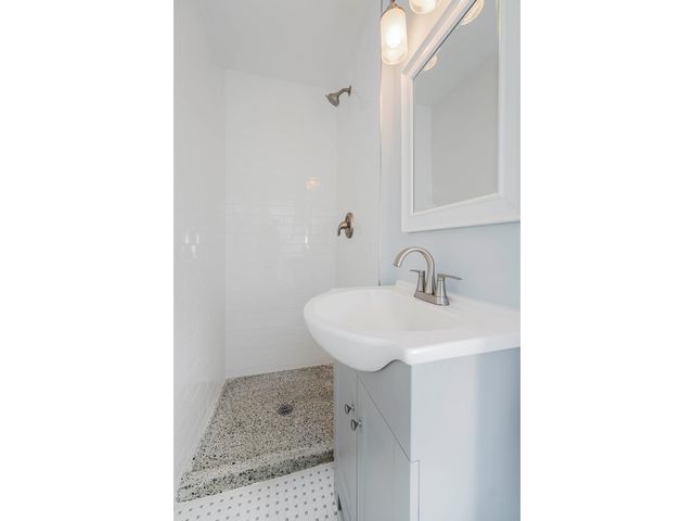 333 MAYFAIR Drive N, New York City, NY 11234