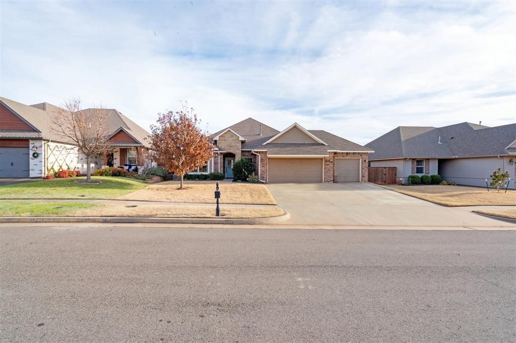 15808 Langley Way, Edmond, OK 73013