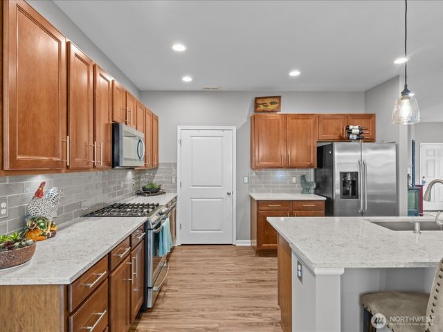 16926 SE 262nd Street, Covington, WA 98042