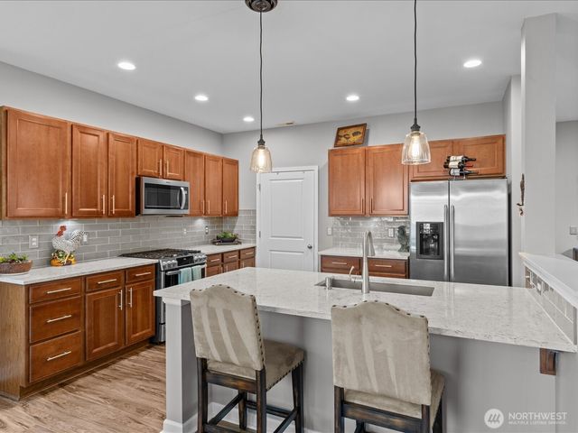 16926 SE 262nd Street, Covington, WA 98042