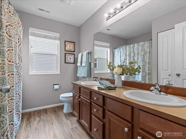 16926 SE 262nd Street, Covington, WA 98042