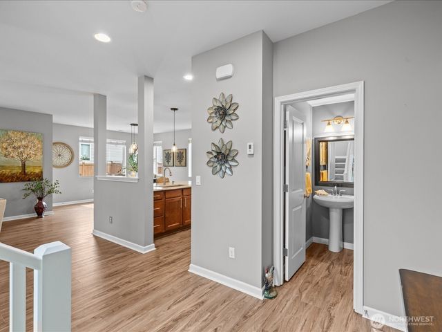 16926 SE 262nd Street, Covington, WA 98042