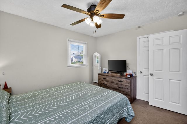 199 Dunroven Road, Versailles, KY 40383