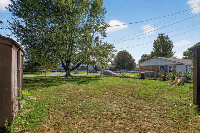 199 Dunroven Road, Versailles, KY 40383