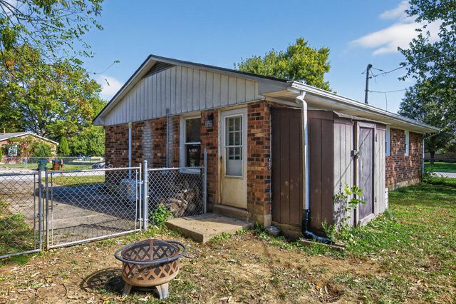 199 Dunroven Road, Versailles, KY 40383