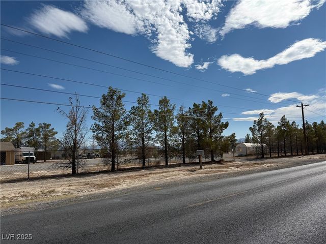 621 West Mesquite Avenue, Pahrump, NV 89060