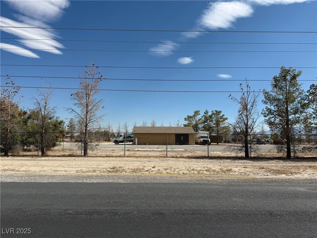 621 West Mesquite Avenue, Pahrump, NV 89060
