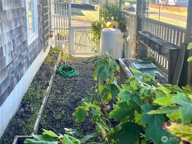 34801 J Place, Ocean Park, WA 98640