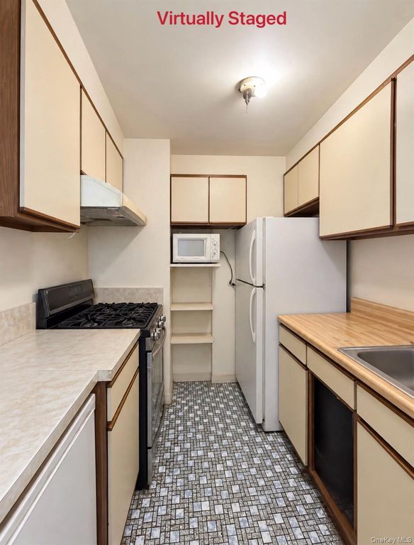 4108 97 Place 3, Corona, NY 11368 — photo 3