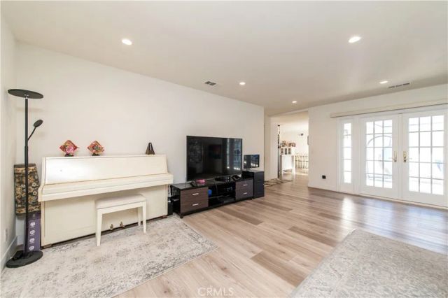 6709 Wheeler, La Verne, CA 91750