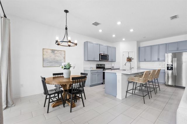 11832 CLARE HILL AVENUE, Riverview, FL 33579