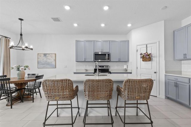 11832 CLARE HILL AVENUE, Riverview, FL 33579