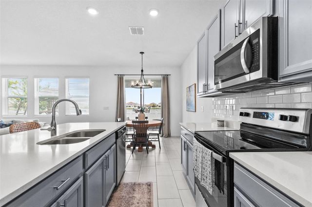 11832 CLARE HILL AVENUE, Riverview, FL 33579