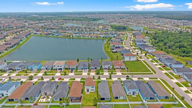 11832 CLARE HILL AVENUE, Riverview, FL 33579