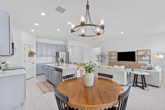 11832 CLARE HILL AVENUE, Riverview, FL 33579