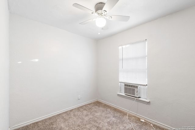 433 AZUCENA ST, San Antonio, TX 78237