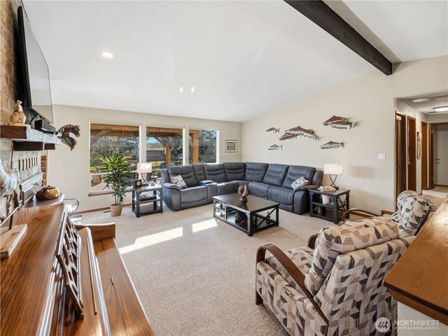 18703 SE 384th Street, Auburn, WA 98092