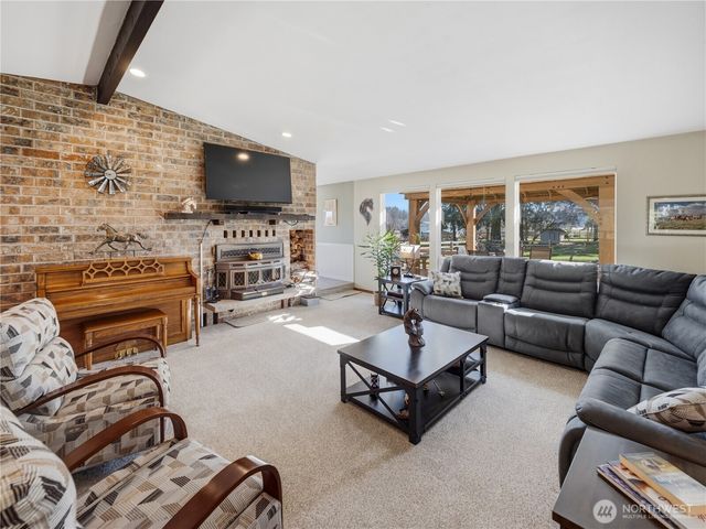 18703 SE 384th Street, Auburn, WA 98092