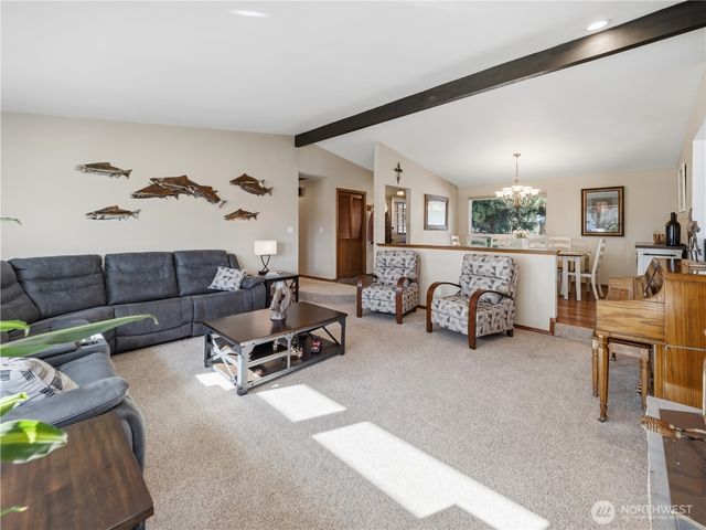 18703 SE 384th Street, Auburn, WA 98092