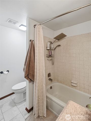 18703 SE 384th Street, Auburn, WA 98092