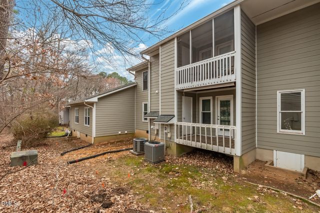 121 Westview Drive Apt 27, Carrboro, NC 27510