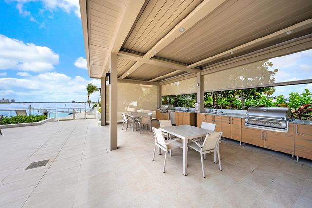 100 Lakeshore Drive 354, North Palm Beach, FL 33408