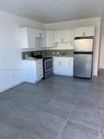 4023 SW 19th St D, West Park, FL 33023