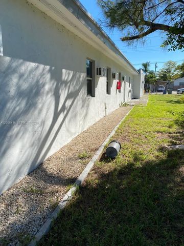 4023 SW 19th St D, West Park, FL 33023
