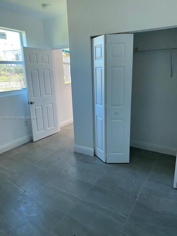 4023 SW 19th St D, West Park, FL 33023