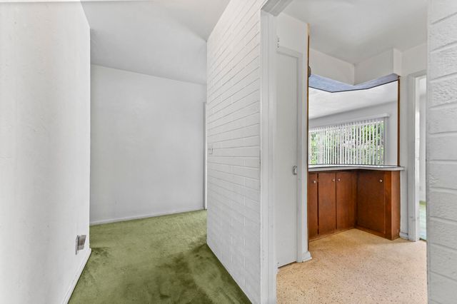 877 Sarazen Drive, Lake Belvedere Estates, West Palm Beach, FL 33413
