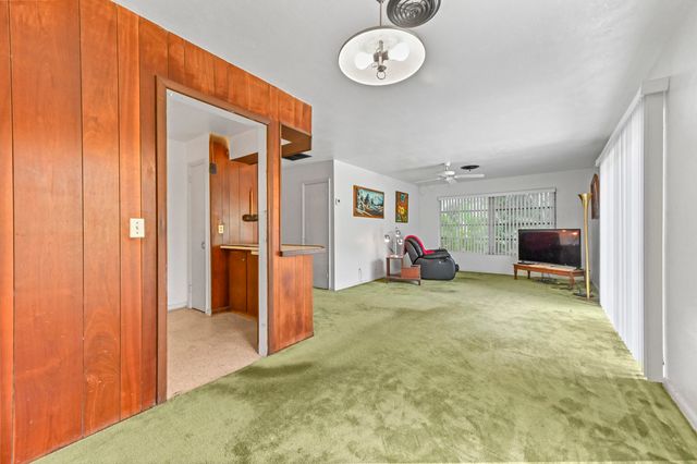 877 Sarazen Drive, Lake Belvedere Estates, West Palm Beach, FL 33413