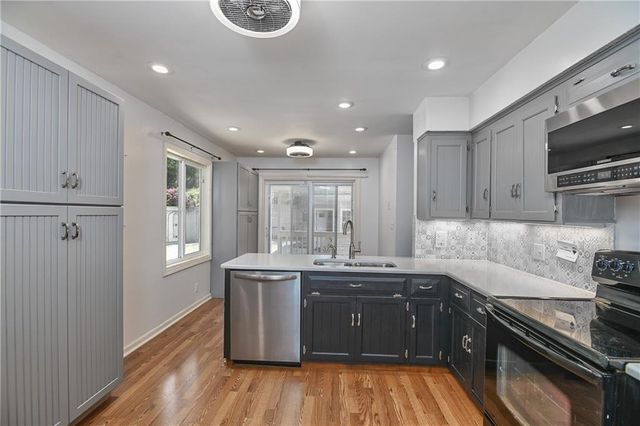 1040 S Wyckford Street, Olathe, KS 66061