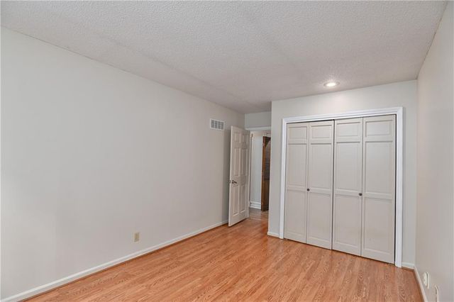 1040 S Wyckford Street, Olathe, KS 66061